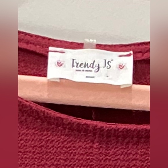 NWT TRENDY JS’ Maroon Dress Size Medium - Picture 5 of 8